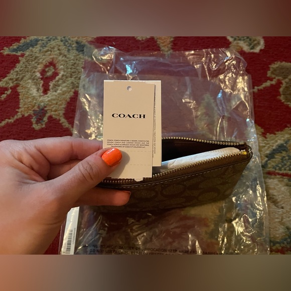 Coach Corner Zip Wristlet - Picture 6 of 7